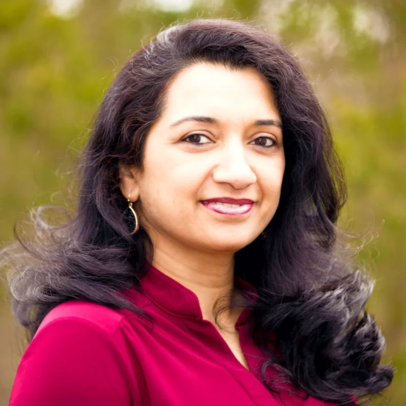 Dr. Rashmi Kapse, executive coach and intercultural leadership expert based in Tampa, Florida